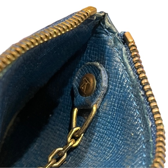 LOUIS VUITTON • Blue Epi Pochette Key Cles / Coin Pouch - Picture 11 of 15